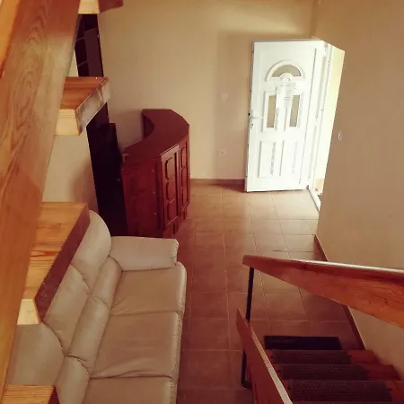 Guest house Airport Karoly Central 75